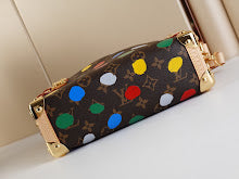 Chic Designer Shoulder Handbag - Premium Luxury Women's Style - NM4632