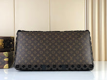 Chic Women's Satchel Handbag - Luxury Premium Designer Style - NM5314