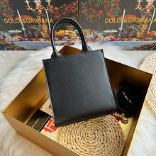 Designer Iconic Tote Handbag - Premium Luxury Women's Fashion - NM6911