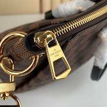Chic Women's Satchel Handbag - Luxury Premium Designer Style - NM4809