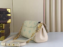 Designer Iconic Tote Handbag - Premium Luxury Women's Fashion - NM4453
