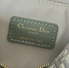 Luxury Monogram Shoulder Bag - Women's Elegant Designer Fashion - NM7635