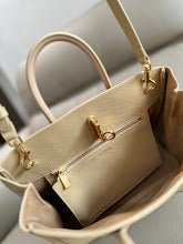 New Designer Heritage Top Handle Bag - Premium Luxury Women's Fashion - NM5809