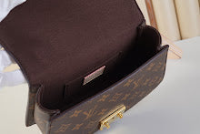 Premium Signature Shoulder Bag - Chic Women's Luxury Designer - NM4549