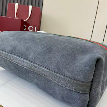 Luxury Iconic Crossbody Bag - Women's Elegant Designer Fashion - NM3882