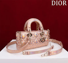 Chic Women's Shoulder Handbag - Luxury Premium Designer Style - NM7407