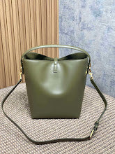 Designer Iconic Tote Handbag - Premium Luxury Women's Fashion - NM3633