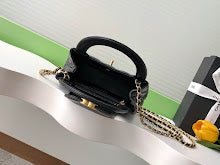 New Chic Designer Tote Handbag - Luxury Premium Women's Fashion Bag - NM5944