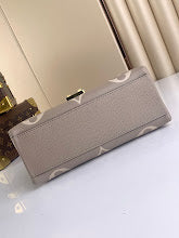 Luxury Structured Top Handle Bag - Premium Women's Designer Fashion - NM4814