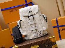 Luxury Structured Top Handle Bag - Premium Women's Designer Fashion - NM5275