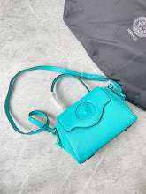 Designer Iconic Shoulder Bag - Luxury Women's Premium Fashion - NM3086