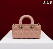 Designer Signature Tote - Premium Luxury Women's Fashion Bag - NM7402