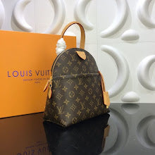 Luxury Iconic Crossbody Bag - Women's Elegant Designer Fashion - NM5230