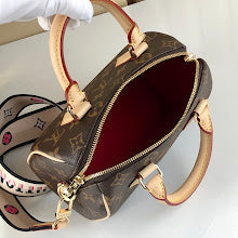 Designer Signature Tote - Premium Luxury Women's Fashion Bag - NM4832