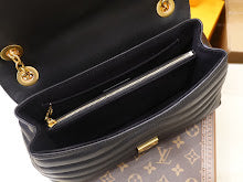 Luxury Iconic Crossbody Bag - Women's Elegant Designer Fashion - NM5077