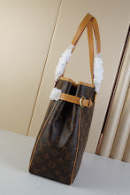 Designer Heritage Top Handle Bag - Premium Luxury Women's Fashion - NM4327