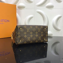 Designer Iconic Tote Handbag - Premium Luxury Women's Fashion - NM5414