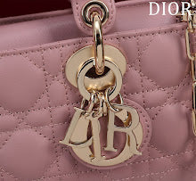 Luxury Signature Top Handle Bag - Elegant Women's Designer Handbag - NM7364