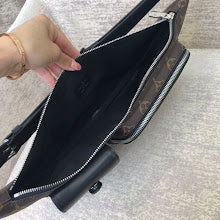 Chic Women's Designer Tote - Luxury Premium Handbag Style - NM5012