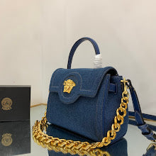 Luxury Iconic Crossbody Bag - Women's Elegant Designer Fashion - NM3110