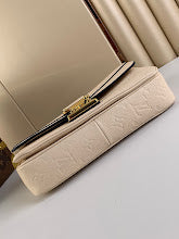 Designer Iconic Tote Handbag - Premium Luxury Women's Fashion - NM4741