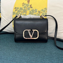 Luxury Structured Shoulder Bag - Women's Premium Designer Fashion - NM2790