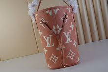 Premium Leather Crossbody Bag - Elegant Women's Designer Handbag - NM4669