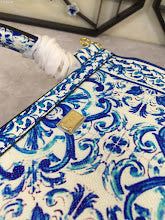 Luxury Iconic Crossbody Bag - Women's Elegant Designer Fashion - NM7204