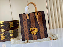 Luxury Structured Shoulder Bag - Women's Premium Designer Fashion - NM4822