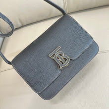 Chic Designer Tote Handbag - Luxury Premium Women's Fashion Bag - NM5604