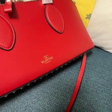 Chic Designer Shoulder Handbag - Premium Luxury Women's Style - NM2889