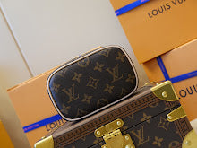 Chic Designer Tote Handbag - Luxury Premium Women's Fashion Bag - NM4130