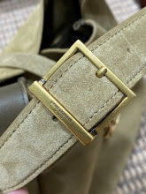 Chic Designer Satchel Bag - Luxury Women's Top Handle Handbag - NM3372