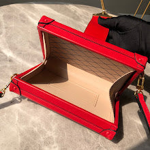 Luxury Monogram Shoulder Bag - Women's Elegant Designer Fashion - NM4213