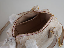 Premium Signature Shoulder Bag - Chic Women's Luxury Designer - NM4731