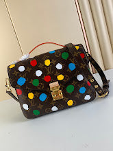 Luxury Signature Top Handle Bag - Elegant Women's Designer Handbag - NM4643