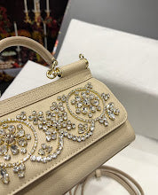 Chic Women's Crossbody Handbag - Luxury Premium Designer Style - NM7160