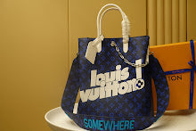 Luxury Iconic Crossbody Bag - Women's Elegant Designer Fashion - NM4762