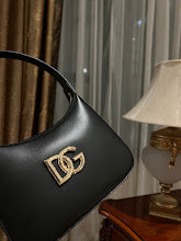 Premium Leather Shoulder Bag - Elegant Women's Designer Handbag - NM6927