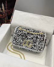 Chic Designer Satchel Bag - Luxury Women's Top Handle Handbag - NM7077