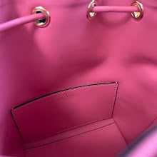 Designer Iconic Tote Handbag - Premium Luxury Women's Fashion - NM2974