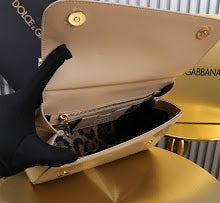 Luxury Monogram Shoulder Bag - Women's Elegant Designer Fashion - NM6660