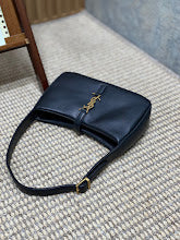Luxury Signature Top Handle Bag - Elegant Women's Designer Handbag - NM3429
