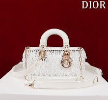 Luxury Signature Top Handle Bag - Elegant Women's Designer Handbag - NM7423