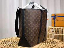 Designer Iconic Tote Handbag - Premium Luxury Women's Fashion - NM4912