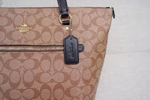 New Luxury Iconic Crossbody Bag - Women's Elegant Designer Fashion - NM6390