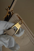 Chic Women's Satchel Handbag - Luxury Premium Designer Style - NM4680