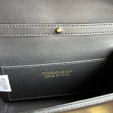 Luxury Iconic Crossbody Bag - Women's Elegant Designer Fashion - NM7070