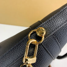 Chic Designer Crossbody Purse - Premium Luxury Women's Style - NM5322
