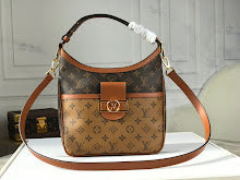 Chic Women's Designer Tote - Luxury Premium Handbag Style - NM5050